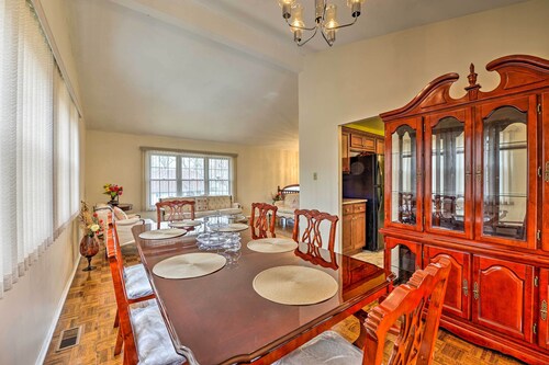 Beautiful 4-bedroom Pool Home w/ 2-story Deck!