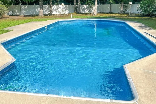 Beautiful 4-bedroom Pool Home w/ 2-story Deck!