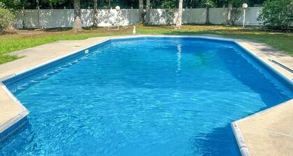 Beautiful 4-bedroom Pool Home w/ 2-story Deck!