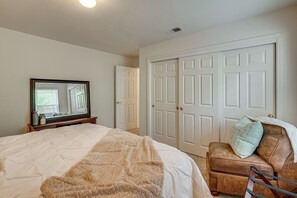 Apartment (2 Bedrooms) | Bahagian dalam