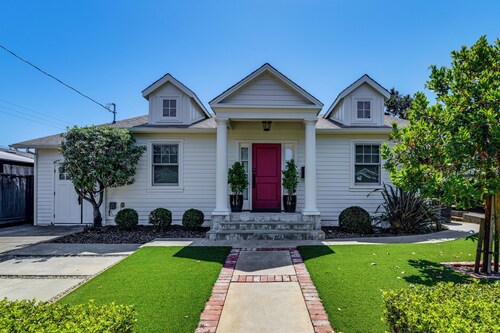 Walkable Mill Valley Gem: Private Patio + Yard