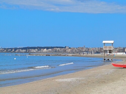 Apartment 'Due Passi Dalla Spiaggia' with Sea View, Wi-Fi and Air Conditioning