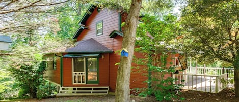 House (3 Bedrooms) | Front of property