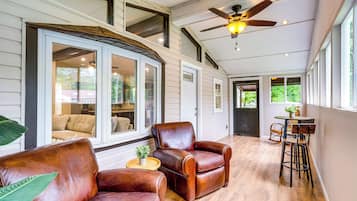 House (3 Bedrooms) | Front of property