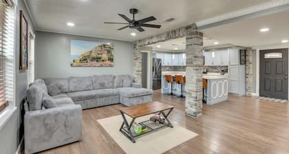 Great for Families! Shreveport Getaway w/ Patio