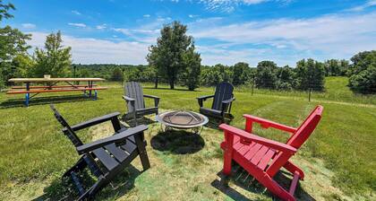 Families Welcome! Corinth Escape w/ Lake Views
