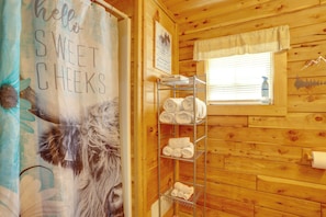 Interior - Close to Blanchard Caverns! Nature-centric Cabin (Fifty-Six)