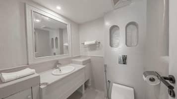 Villa Confort, 4 chambres, en bord de piscine | Salle de bain