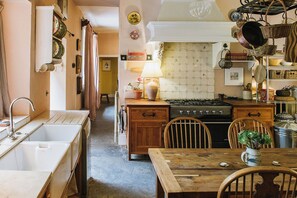 Private kitchen - The Old Town House (Castle Cary)