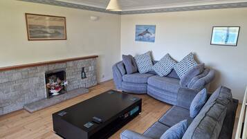 Cottage | Living area