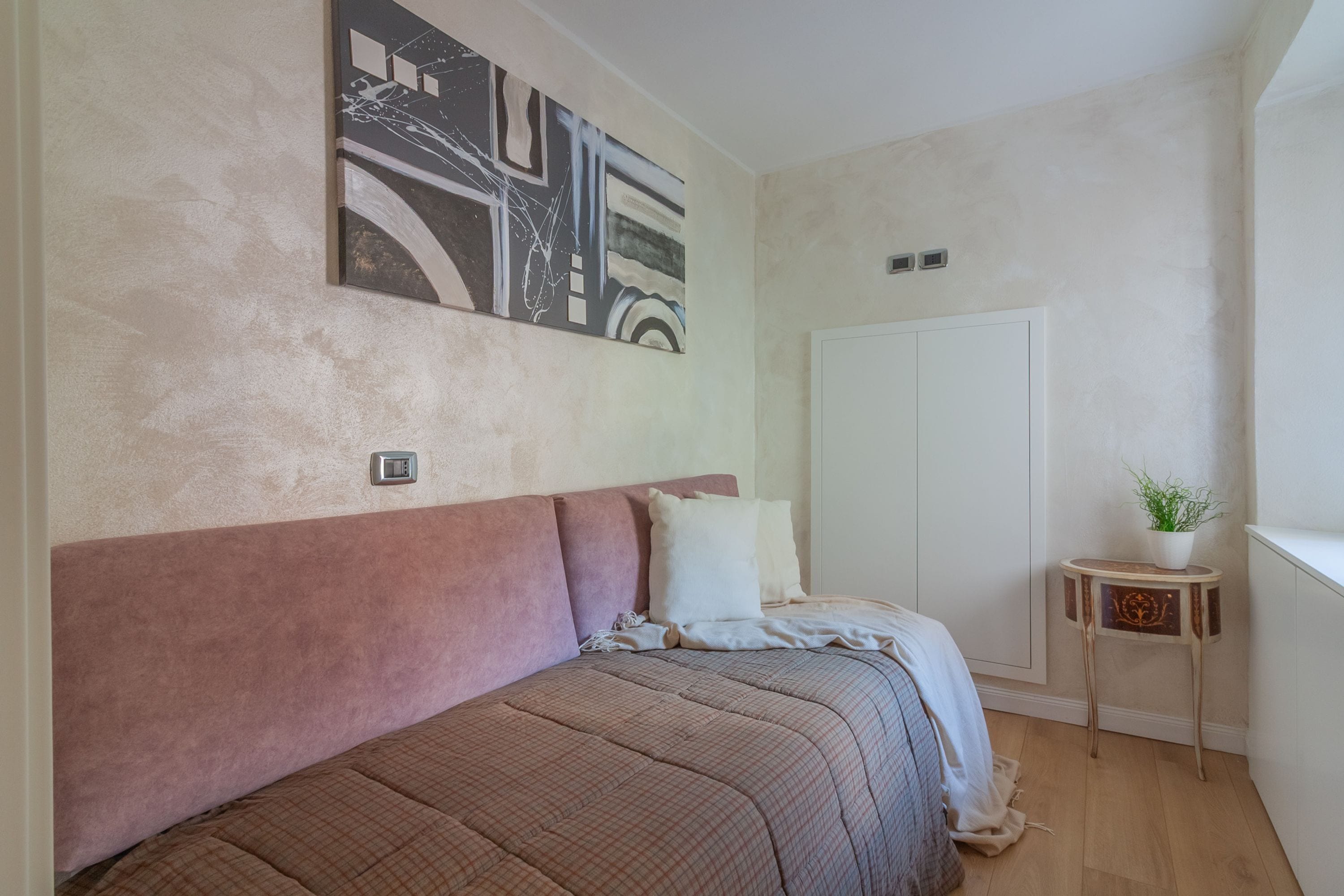2 bedrooms
