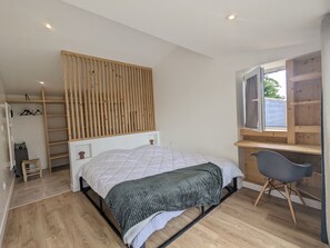 Room - Vrbo Property (Dolus-d'Oléron)