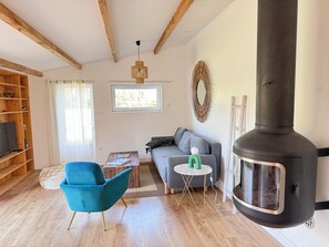 Living area - Vrbo Property (Dolus-d'Oléron)