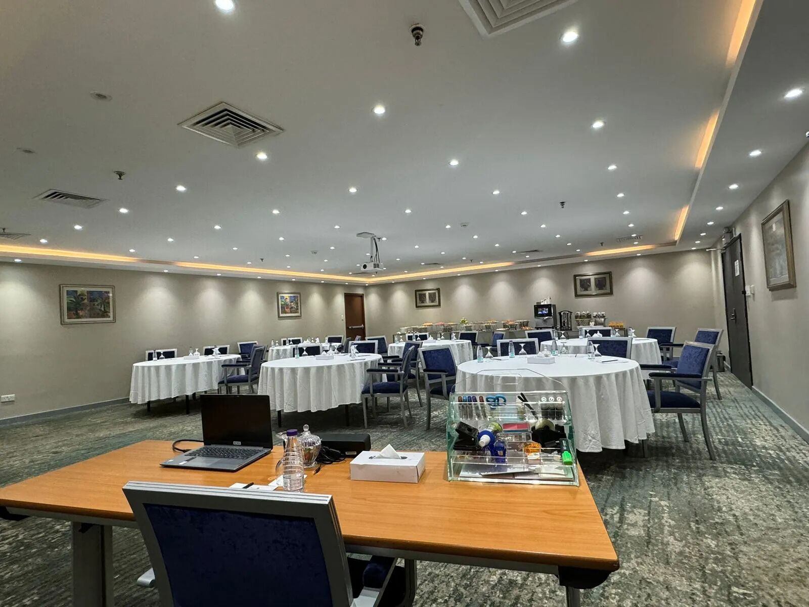 Meeting facility