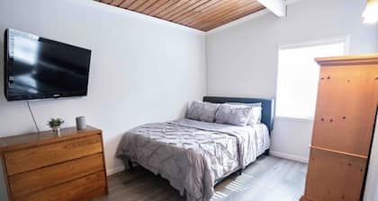 Cozy citrus retreat in Clermont FL. 3 bedroom, 2 bathroom