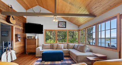 Loon Lake Cabin w/ Private Beach & Dock