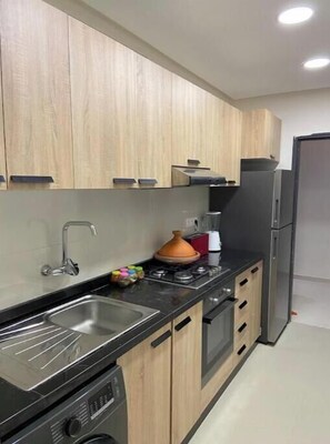 Private kitchen - Charming Apartment on the Outskirts of Marrakech (Marrakech)