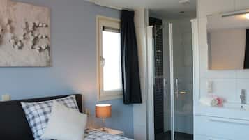 House | 5 bedrooms, individually furnished