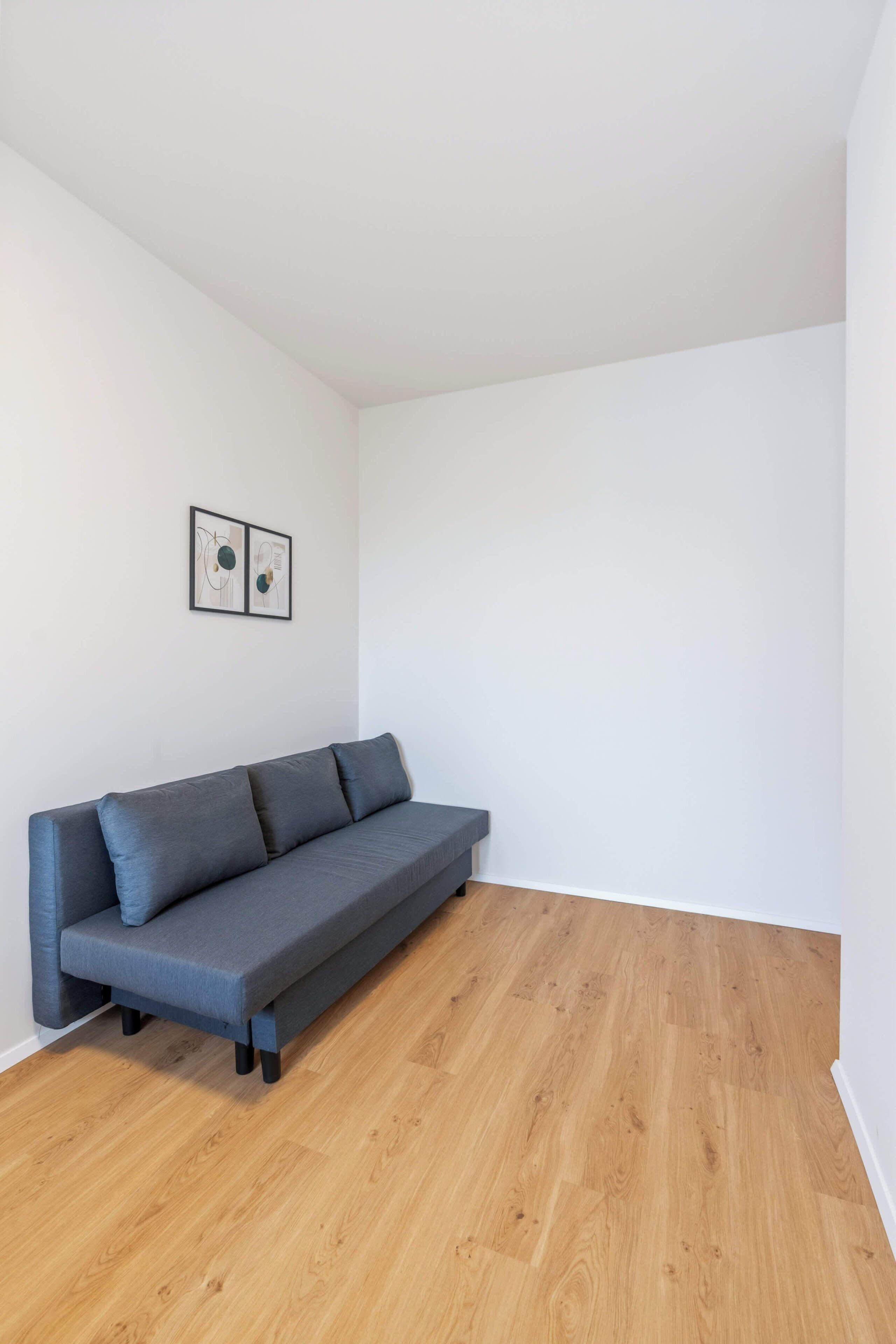 TV, fireplace, DVD player, offices