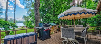 Exclusive Waterfront Cabin ~ Sauna ~ Private Beach!
