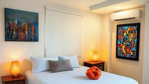 7 chambres, fer et planche à repasser, Wi-Fi, draps fournis