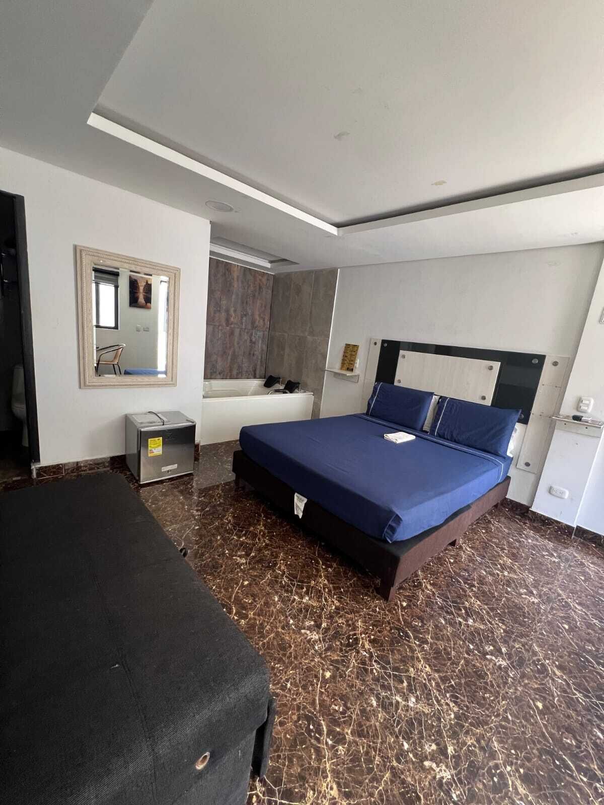 Deluxe Suite