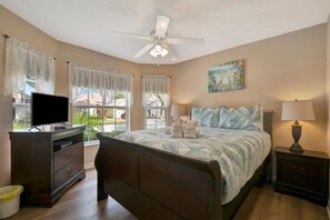 4 Schlafzimmer, Schreibtisch, Bügeleisen/Bügelbrett, WLAN