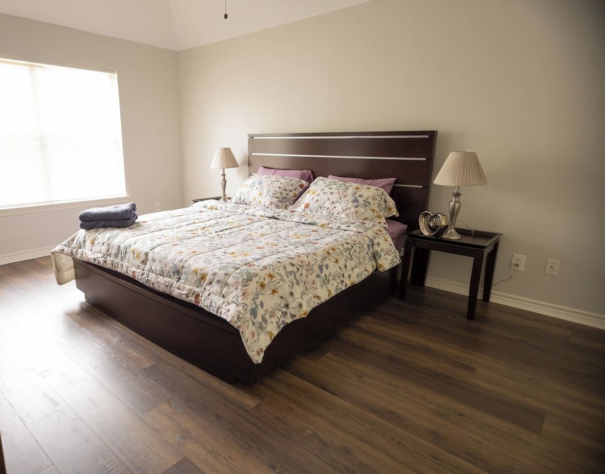 4 Schlafzimmer, Schreibtisch, Bügeleisen/Bügelbrett, WLAN