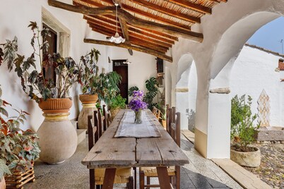 Casa Musa Valdes: entire house-museum in the heart of Marmilla
