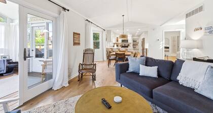 Union Pier Home With Hot Tub and Association Beach! (3 Nt Min!)