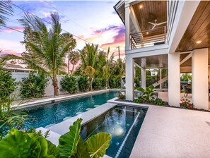 Beheizter Pool