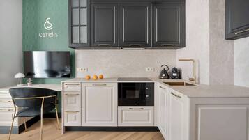 Fridge, microwave, stovetop, dishwasher
