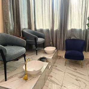 Interior - Standard "All-Comfort" Room in Dakar: Excellent Value for the Money (Dakar)