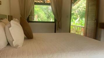 Deluxe Suite, 1 King Bed, Private Pool, Garden View | Free WiFi