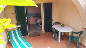 Outdoor dining - Vrbo Property (Toscana)