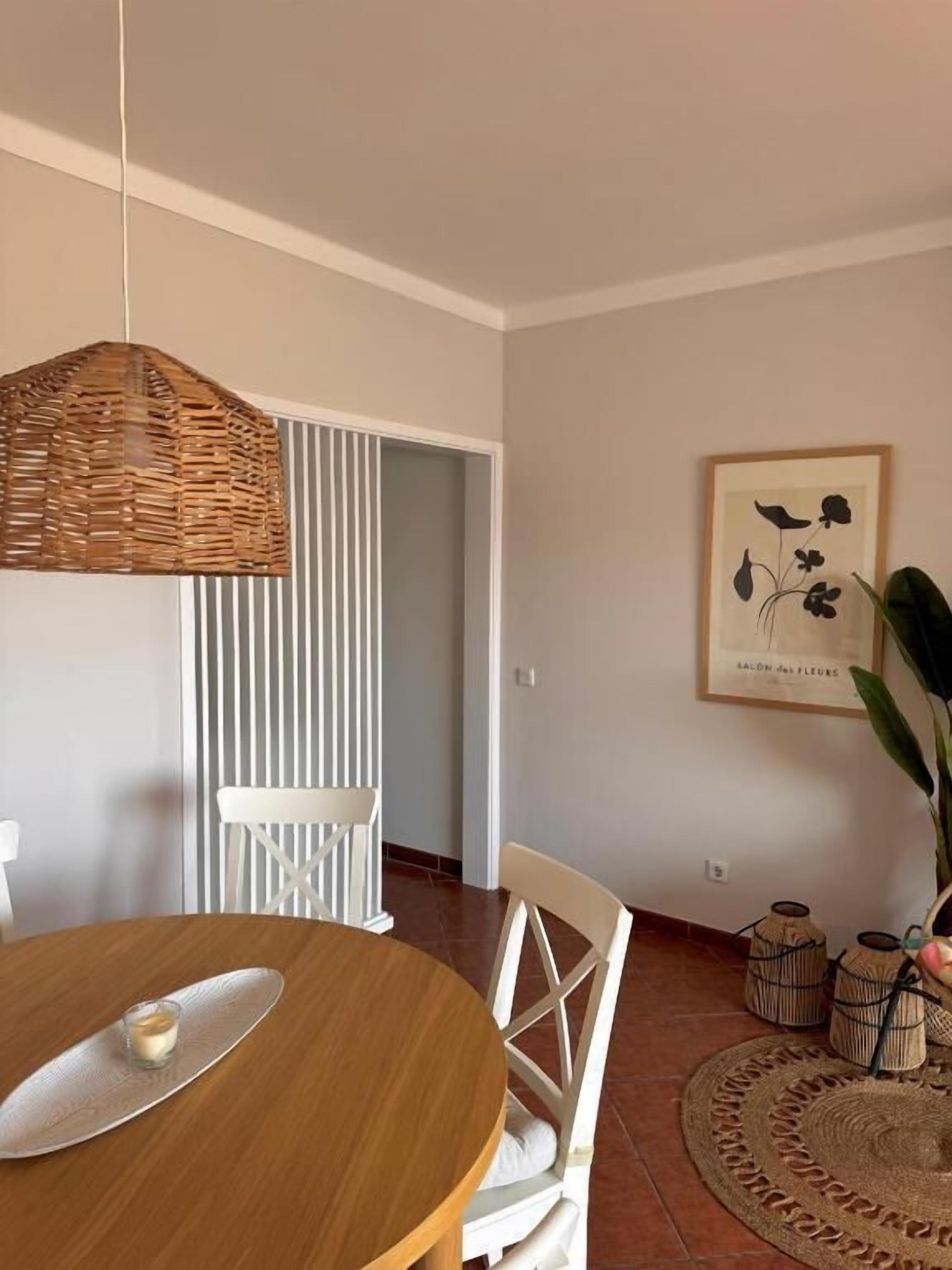 Leilighet, bassengutsikt | Spiseområde