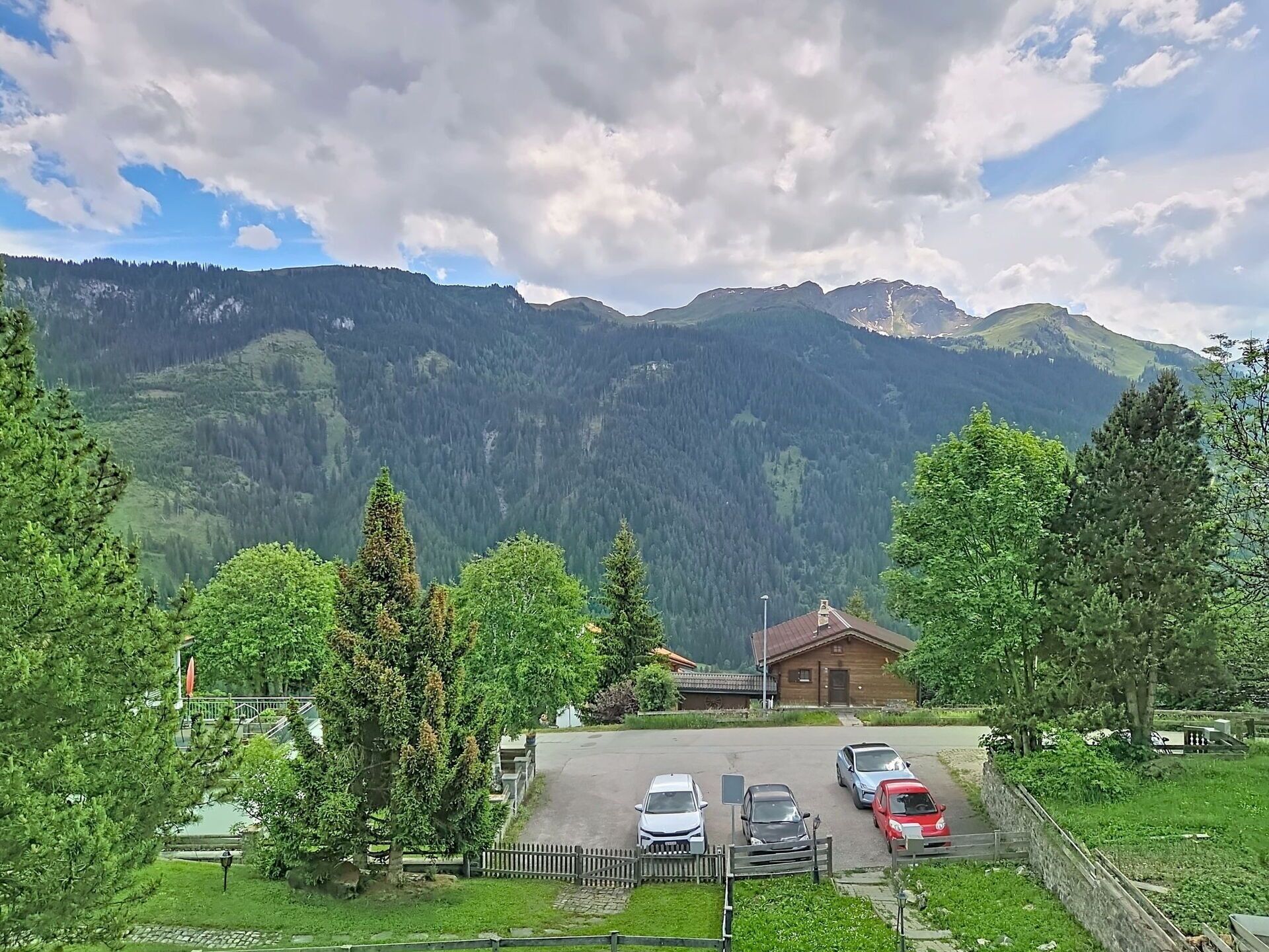 Bergforms, Berg, Baum, Hügel, Hochland, Gebirge, Landschaft, Bergstation, Haus, Senke