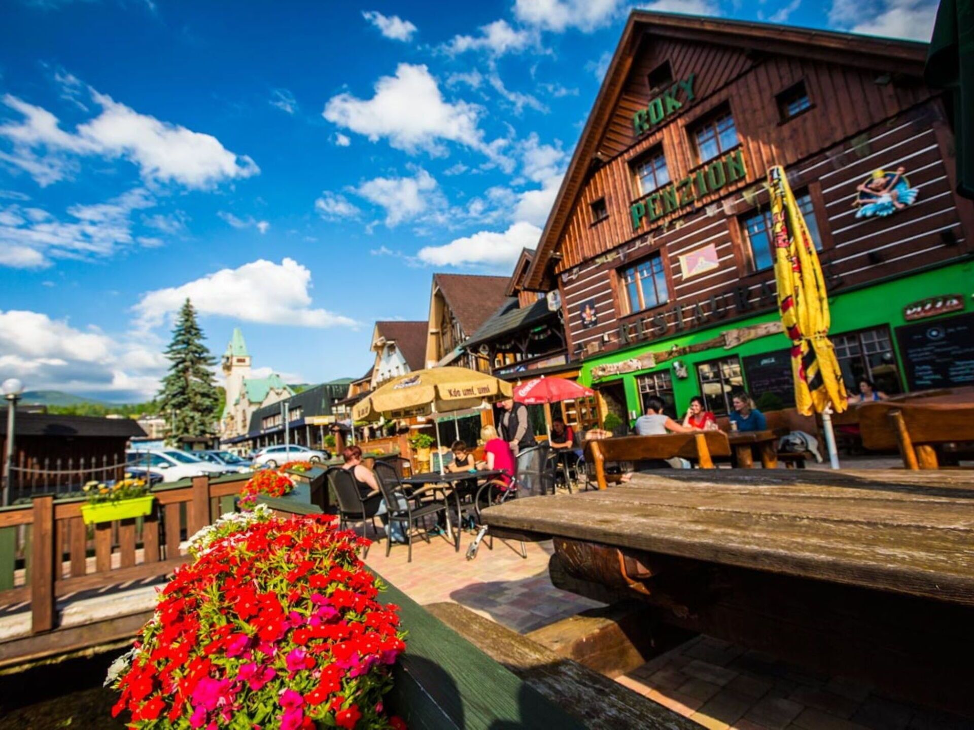 Outdoor dining