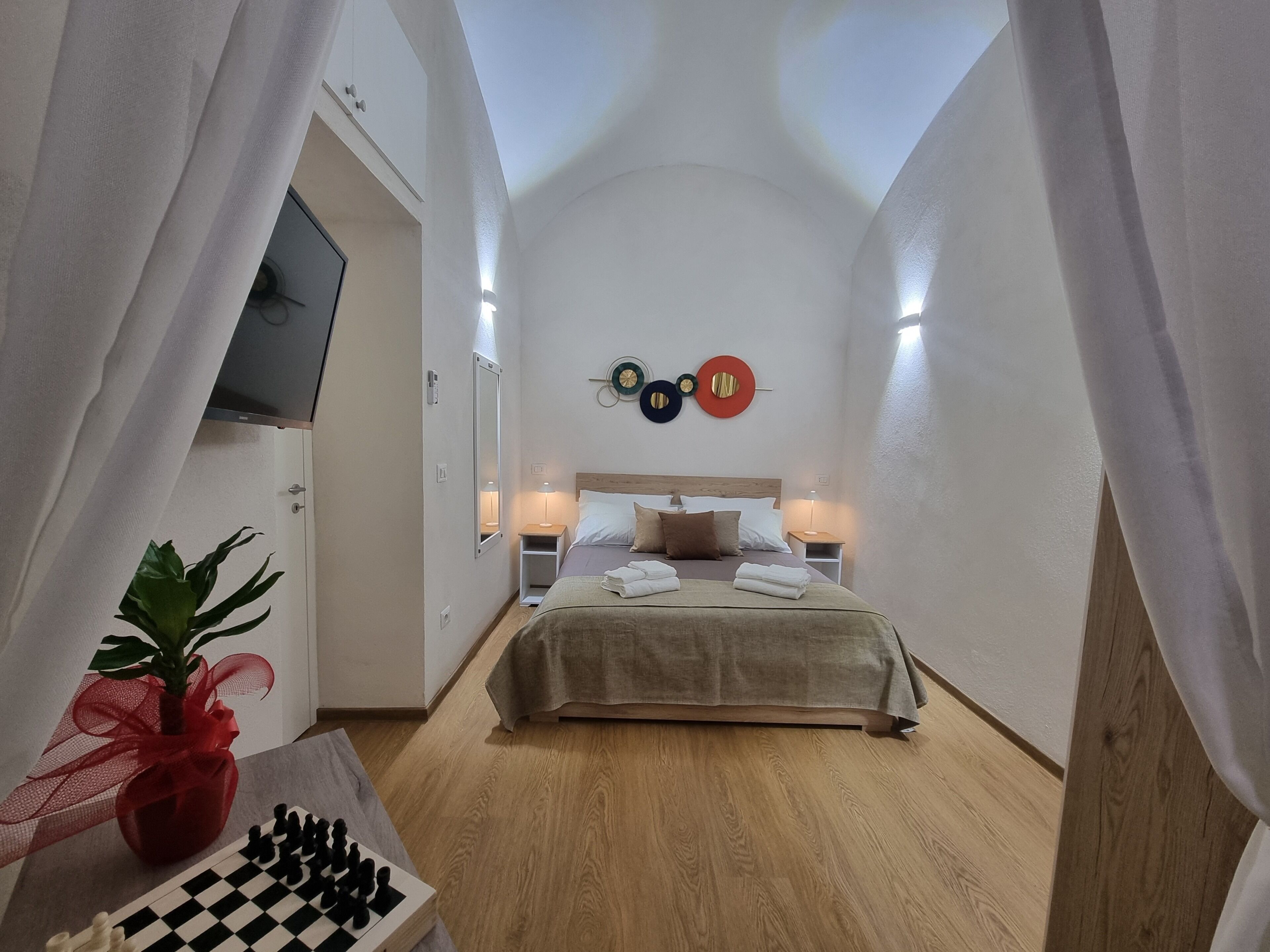 2 dormitoris, planxa i posts de planxar, wifi i roba de llit 