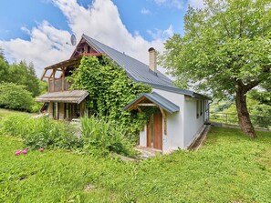 Exterior - Lovely apartment for 4 people with WIFI and TV (Jilemnice)