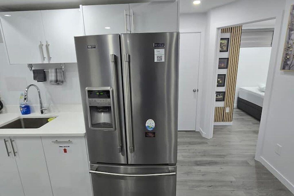 Fridge, microwave, coffee/tea maker, electric kettle