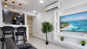Ảnh chưa phân loại, 5 trong số 137 ảnh, nút