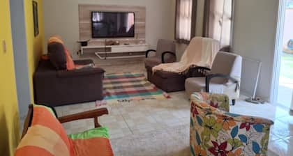 Cozy house 5 minutes from Massaguaçu Beach