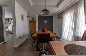 Dining - KVR Signature Duplex | City Center (Prishtinë)