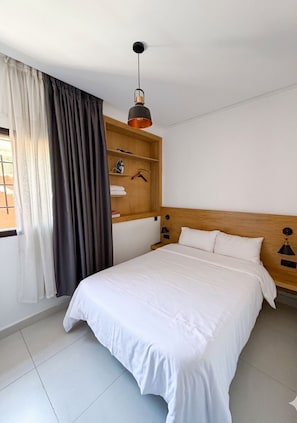 Estúdio luxo, vista para a cidade | Ferros/tábuas de passar roupa, Wi-Fi de cortesia