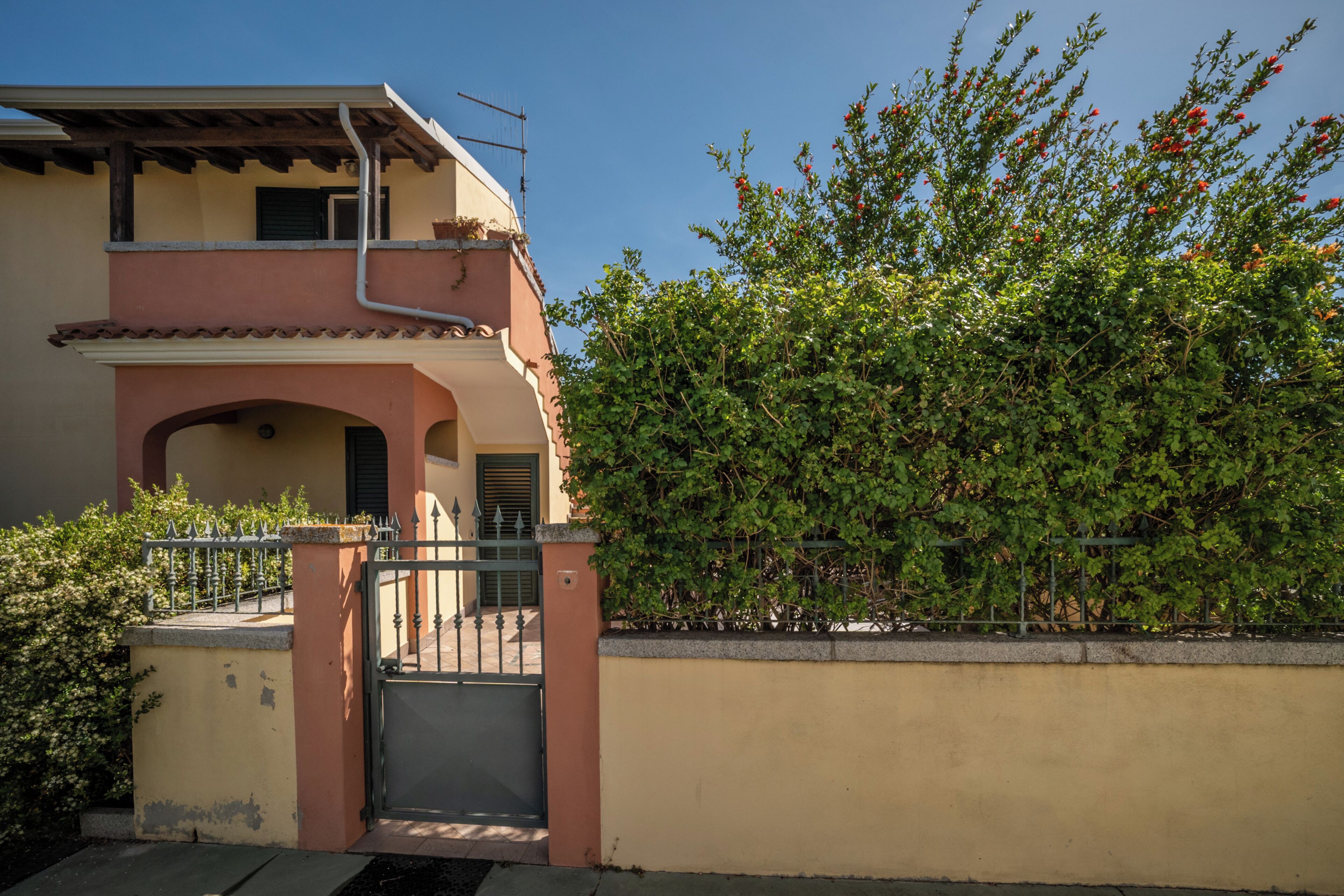 Apartment, Hügelblick | Unterkunftsgelände