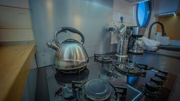 Kaffee und/oder Kaffeemaschine