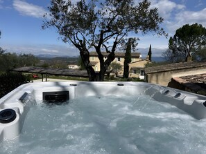 Baignoire à remous extérieure
