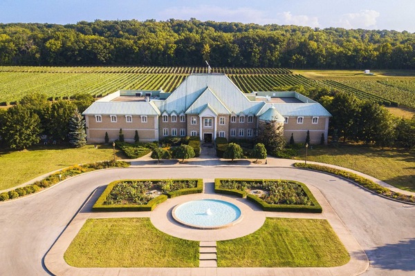Surrounded by Niagara Wine Country