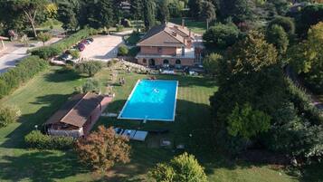 Alberca al aire libre
